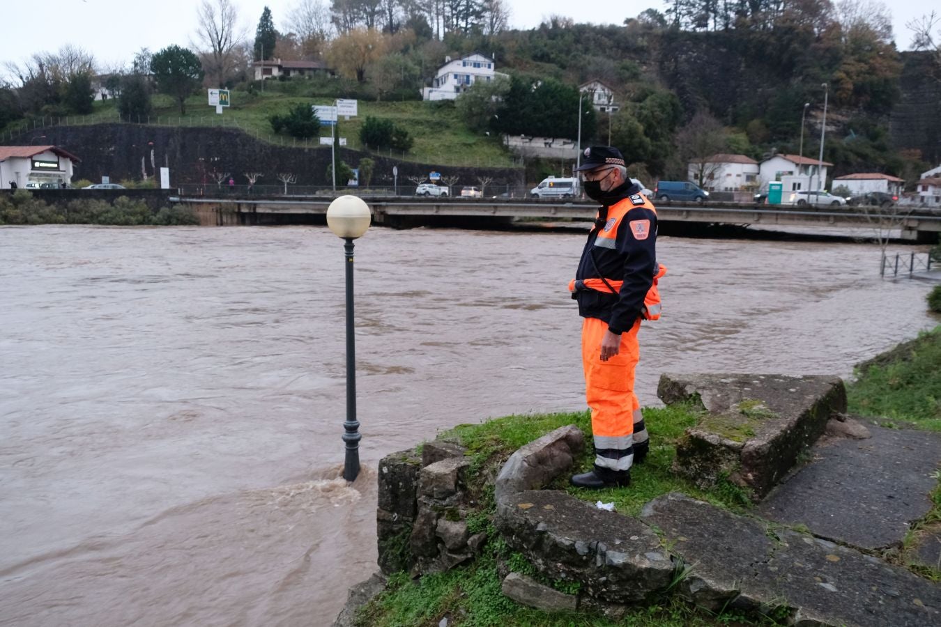 Fotos: Inundaciones en Behobia y otros puntos de Irun por el desbordamiento del Bidasoa