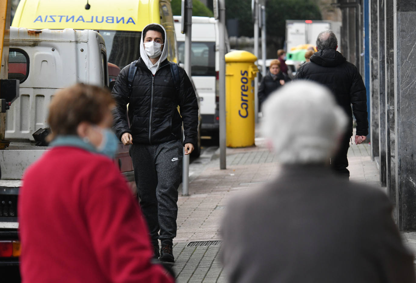 Las aulas cerradas por Covid marcan su récord aunque se vislumbra un «cambio de tendencia»