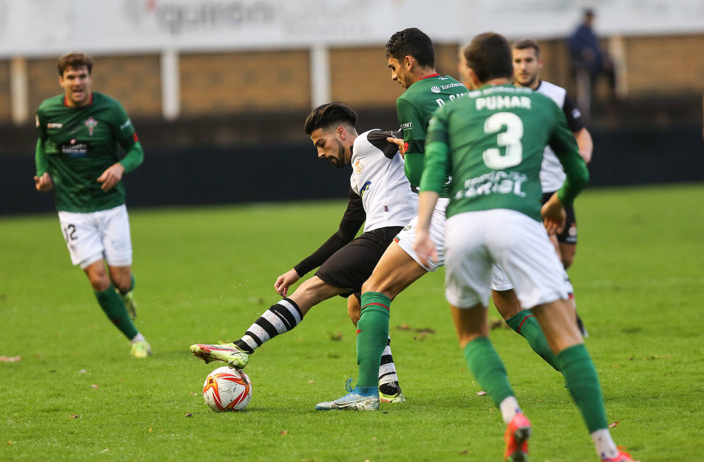 Fotos: El Real Union cae goleado en el Stadium Gal