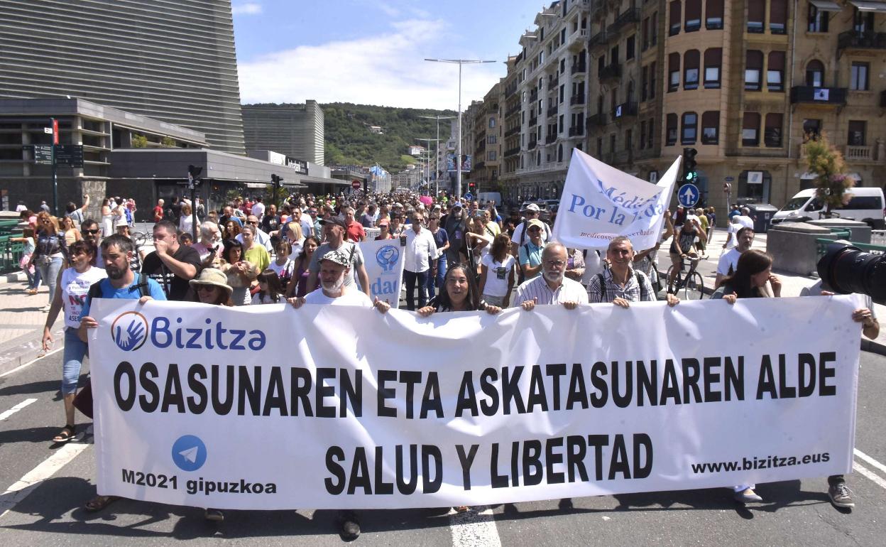 Manifestación de Bizitza convocada en julio contra la el uso de la mascarilla.