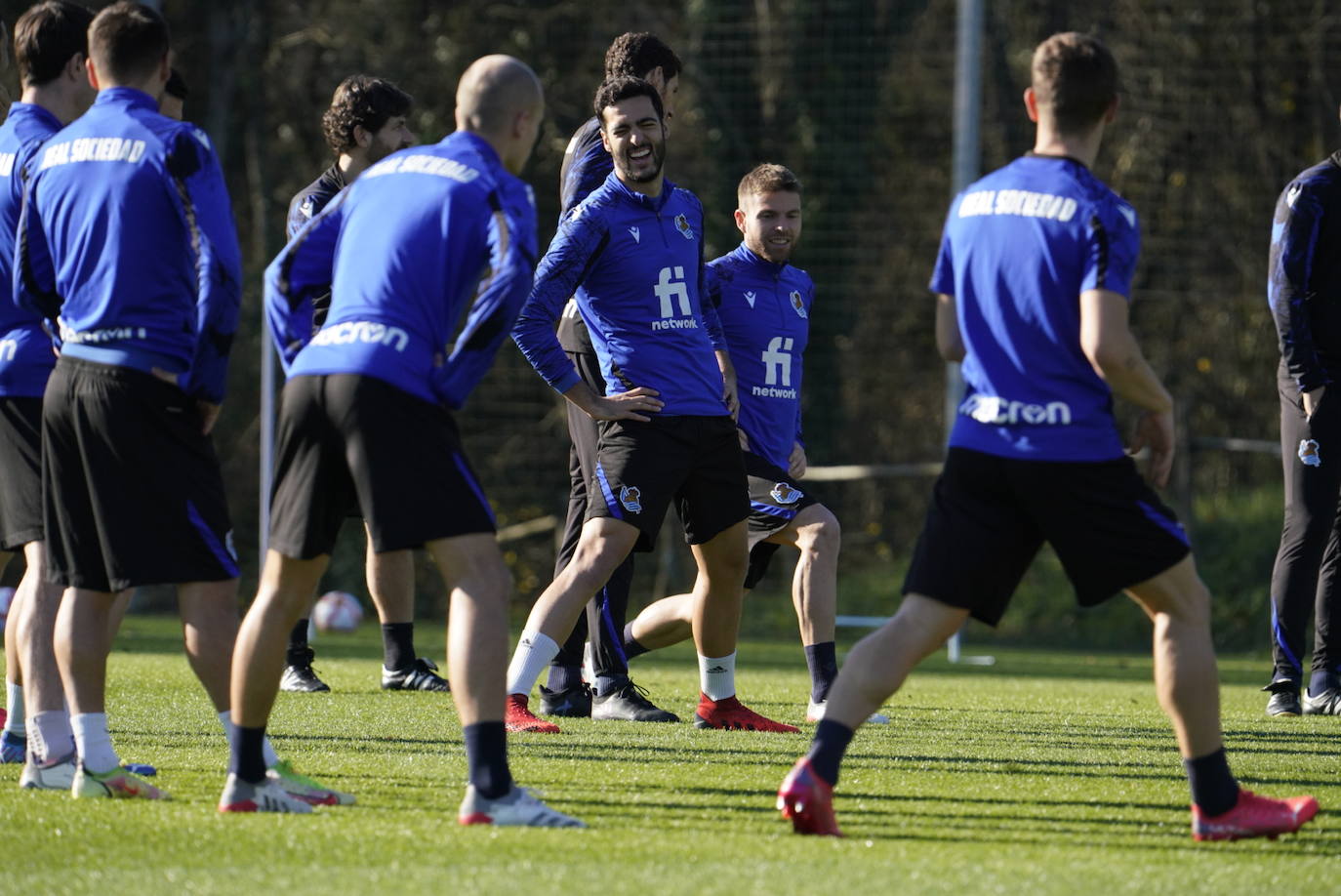 Fotos: Las imágenes del entrenamiento de la Real Sociedad en Zubieta