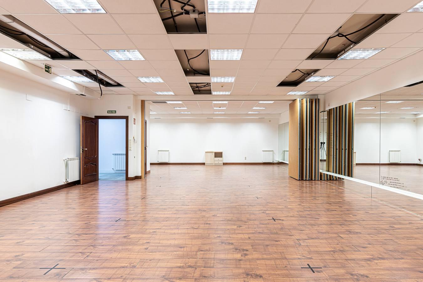 Fotos: Local comercial en la zona antigua (Donostia)