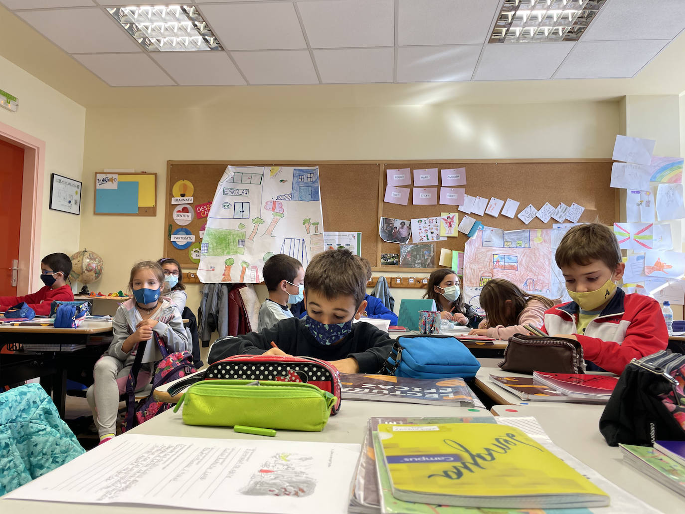 Los niños de Primaria, en clase.