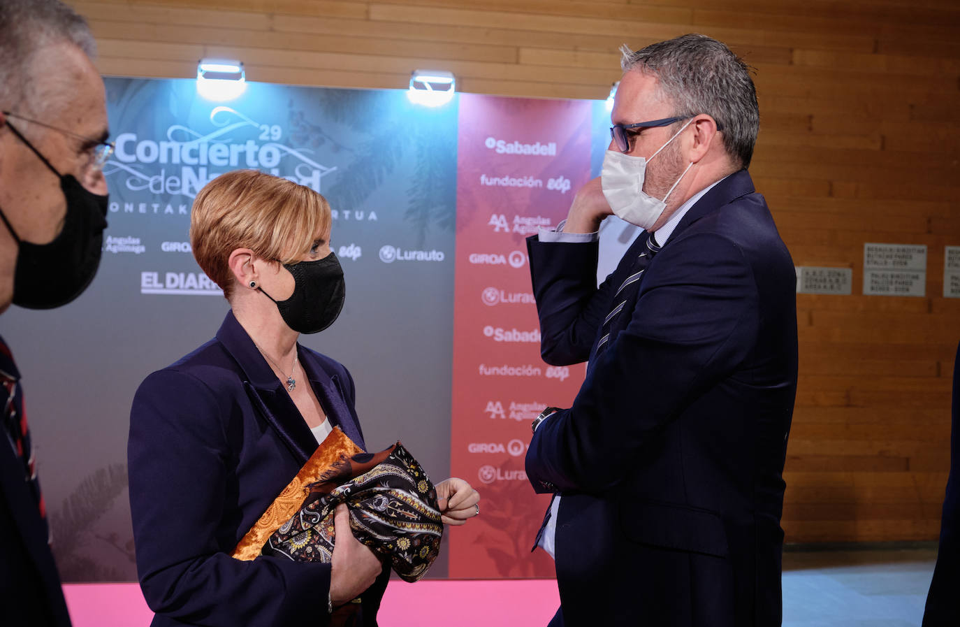 Arantxa Tapia, consejera de Desarrollo Económico, Sostenibilidad y Medio Ambiente e Iñigo Barrenechea, director general de El Diario Vasco.
