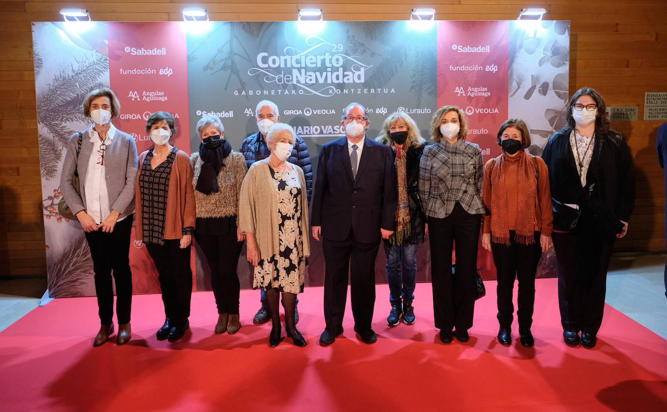 La Junta Directiva de Agifes: Teresa Pérez, Begoña, Lourdes, Ramón, Rosalía Sánchez, Vicente Areta, Gurutze, Ruth Encinas, Elena y Mercedes.