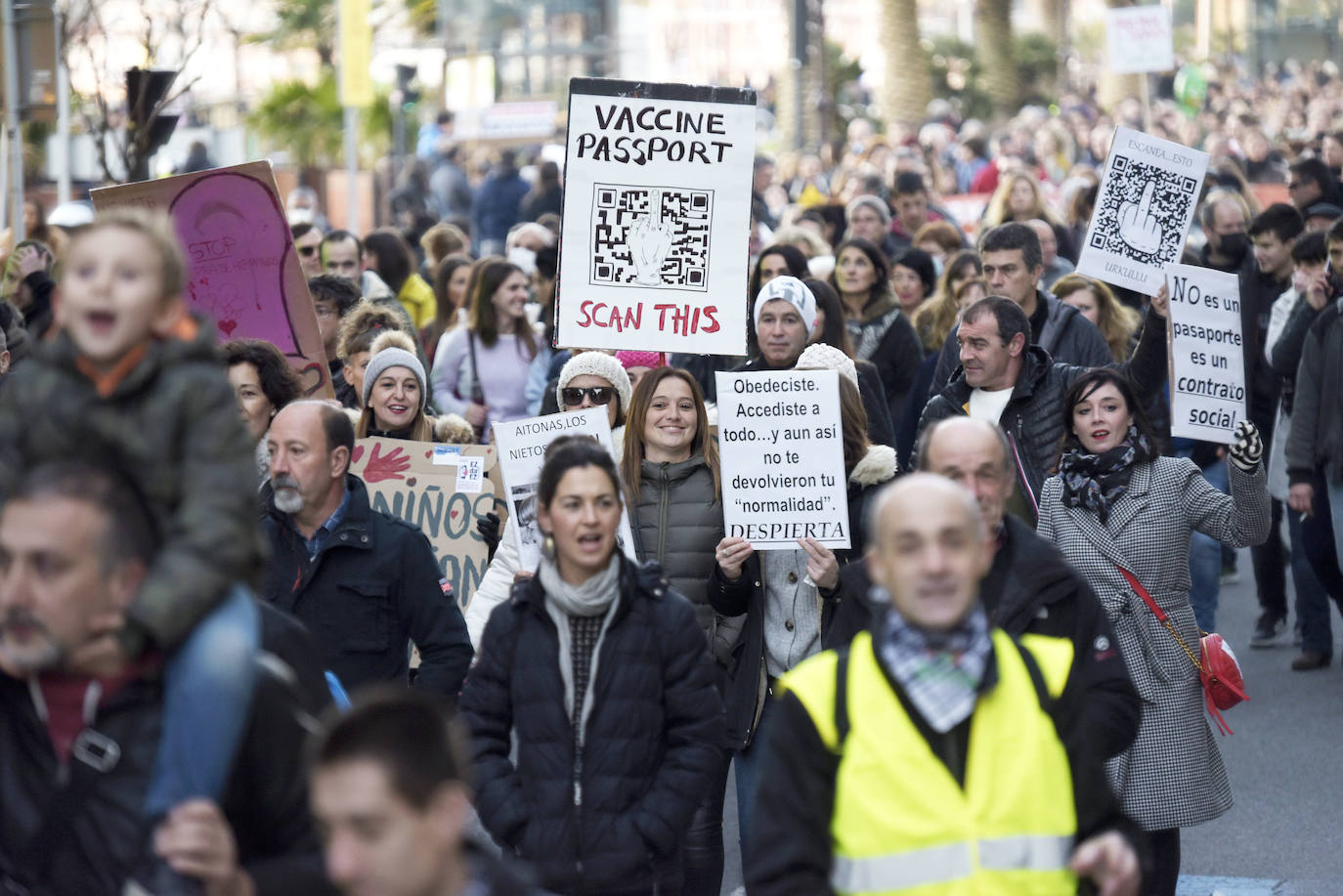 Fotos: Manifestación en contra del pasaporte sanitario