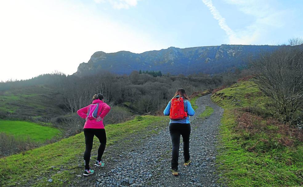 La línea de Malloak presente en toda la ruta con Balerdi observando cada movimiento.