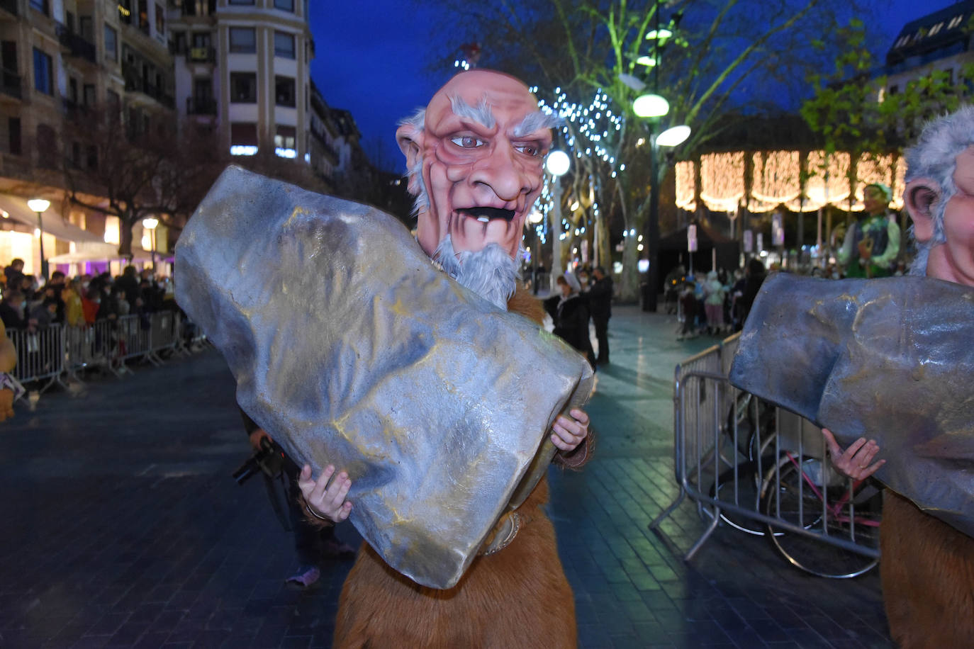 Fotos: Olentzero y Mari Domingi visitan las calles de Donostia