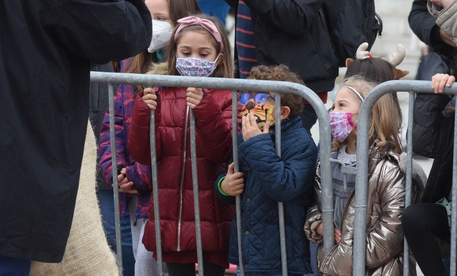 Fotos: Olentzero y Mari Domingi visitan las calles de Donostia