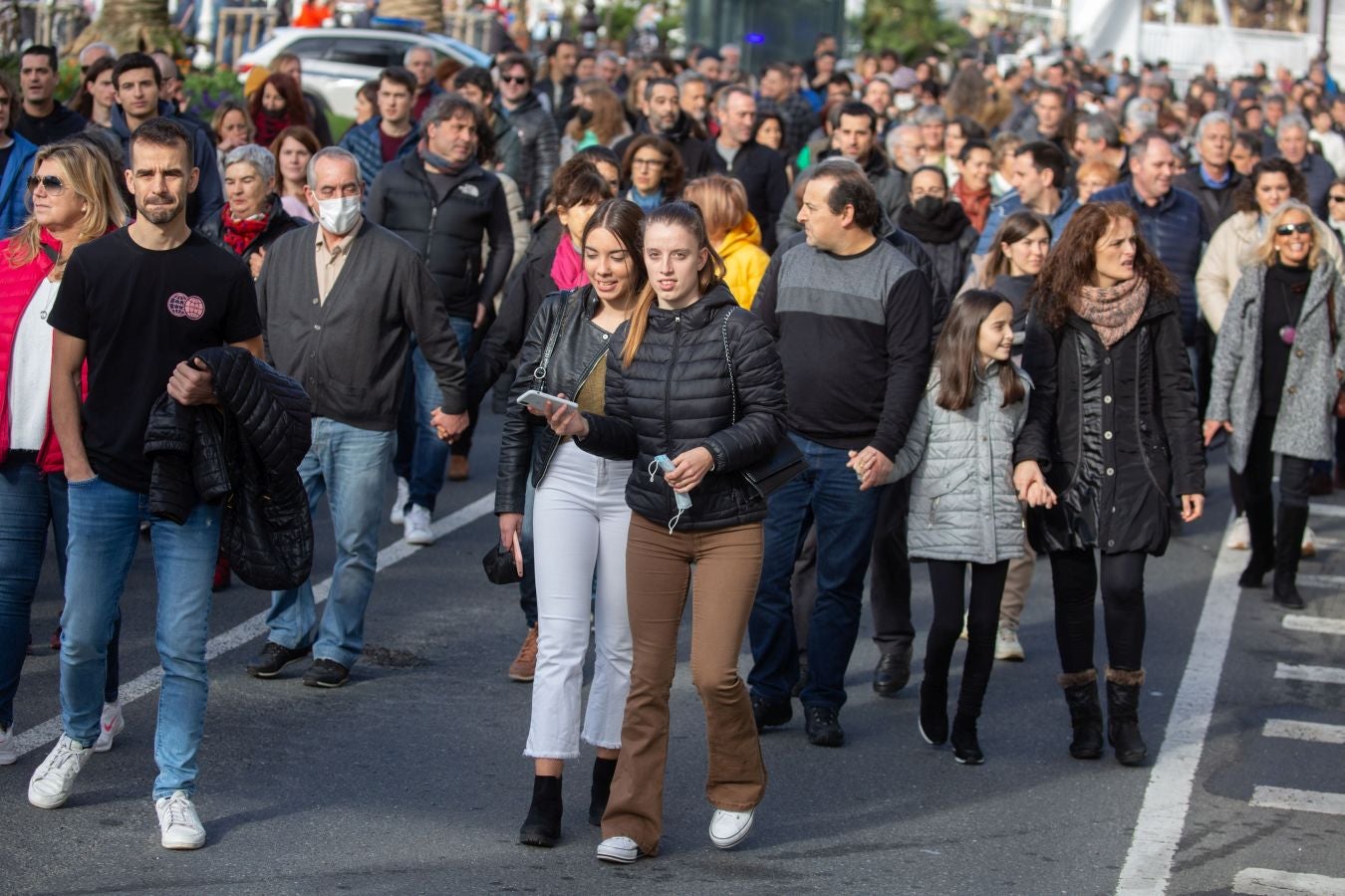 Fotos: La plataforma Bizitza vuelve a la salir a la calle en contra del pasaporte Covid