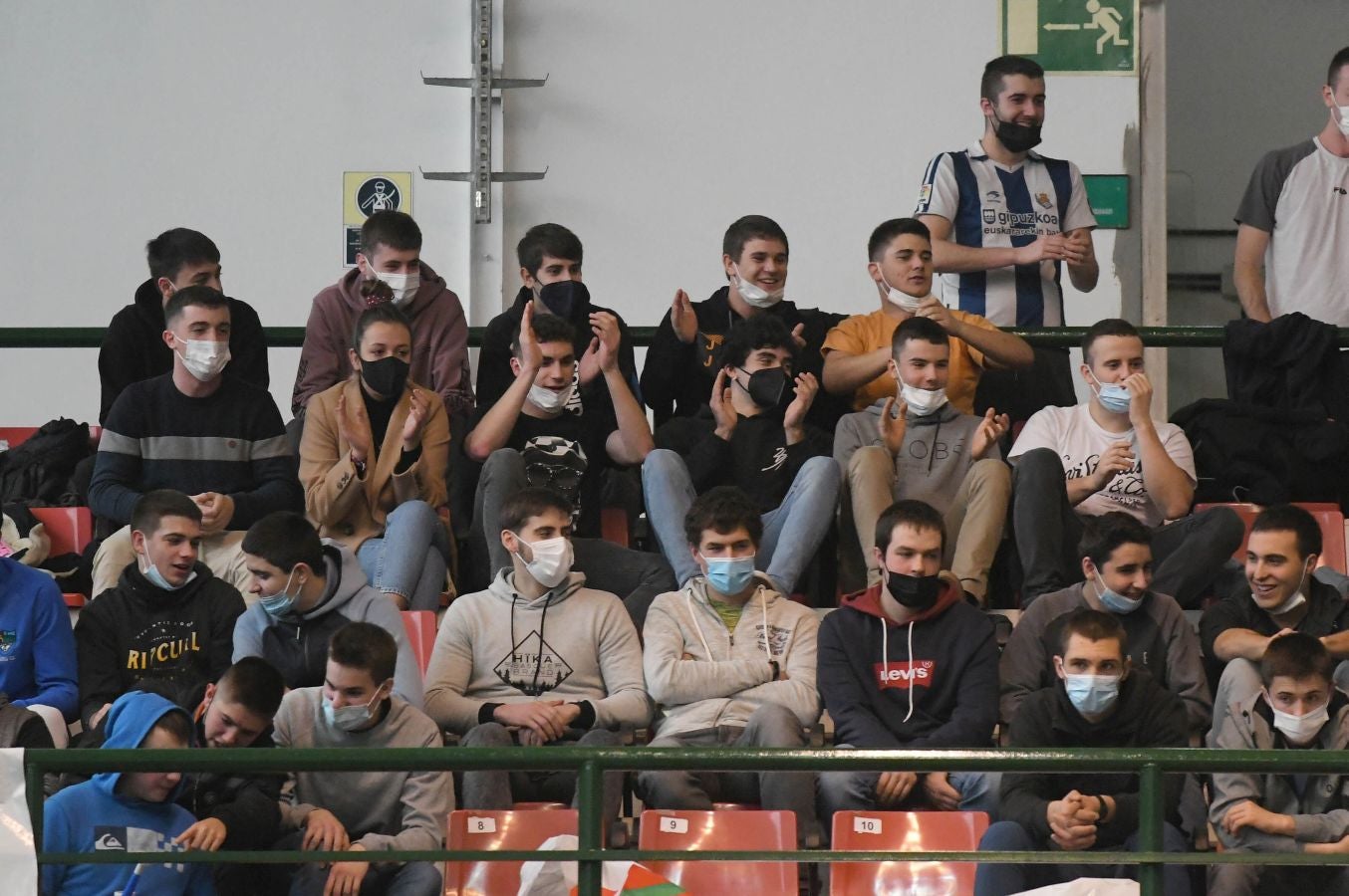 Olatz Arrizabalaga destroza a Amaia Aldia con el saque (6-22) y sucede a la de Dima en el palmarés. 