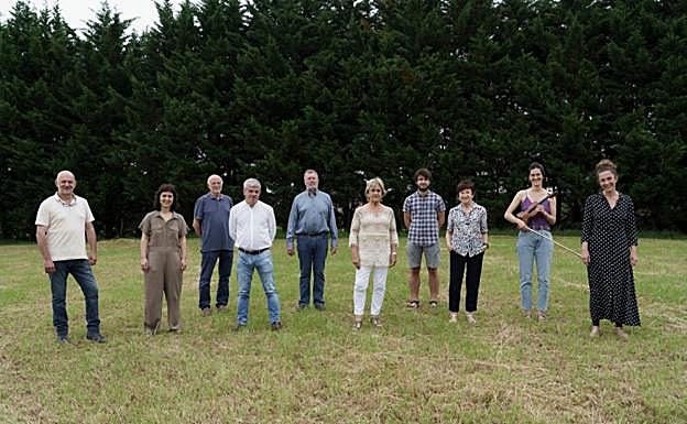 Carlos Ruiz, Alaitz Guridi, Iñaki Maritxalar, Gontzal Iñarra, Joxelu Treku, Maite Aizkorreta, Manex Iñigo, Bakartxo Maritxalar, Maite Lopez de Arbina y Oihana Lekuona.