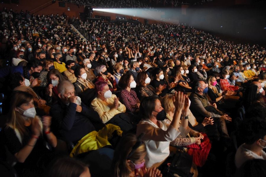 Fotos: El Kursaal aplaude a La Oreja de Van Gogh