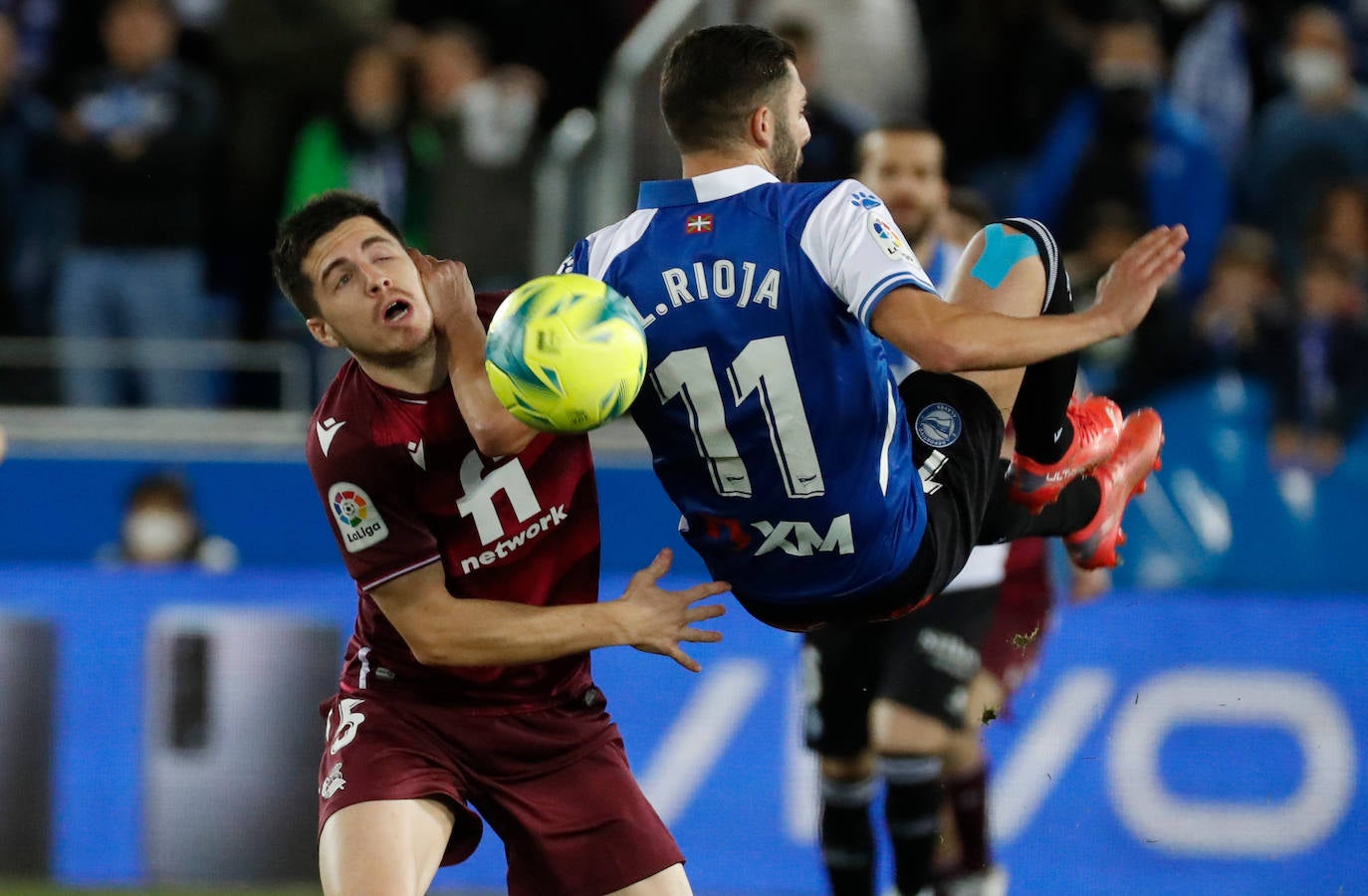 Fotos: Las imágenes del Alavés-Real Sociedad