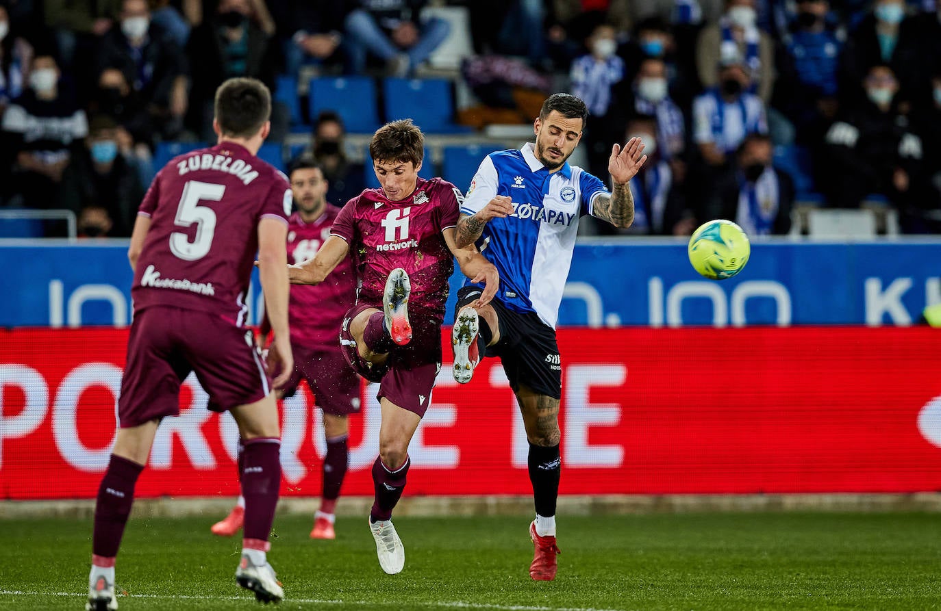 Fotos: Las imágenes del Alavés-Real Sociedad