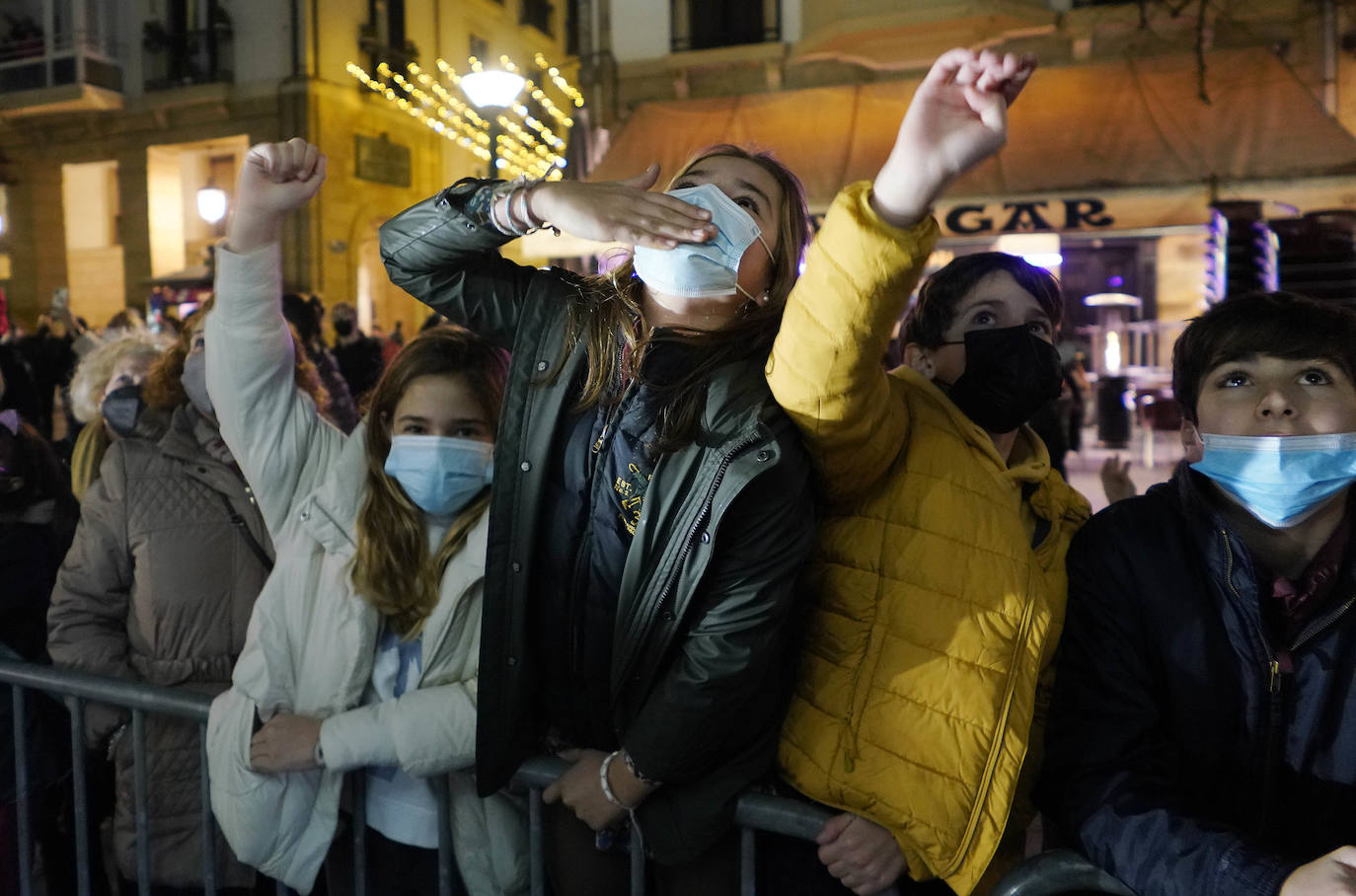 Fotos: La cabalgata de los Reyes Magos recorre las calles de Donostia