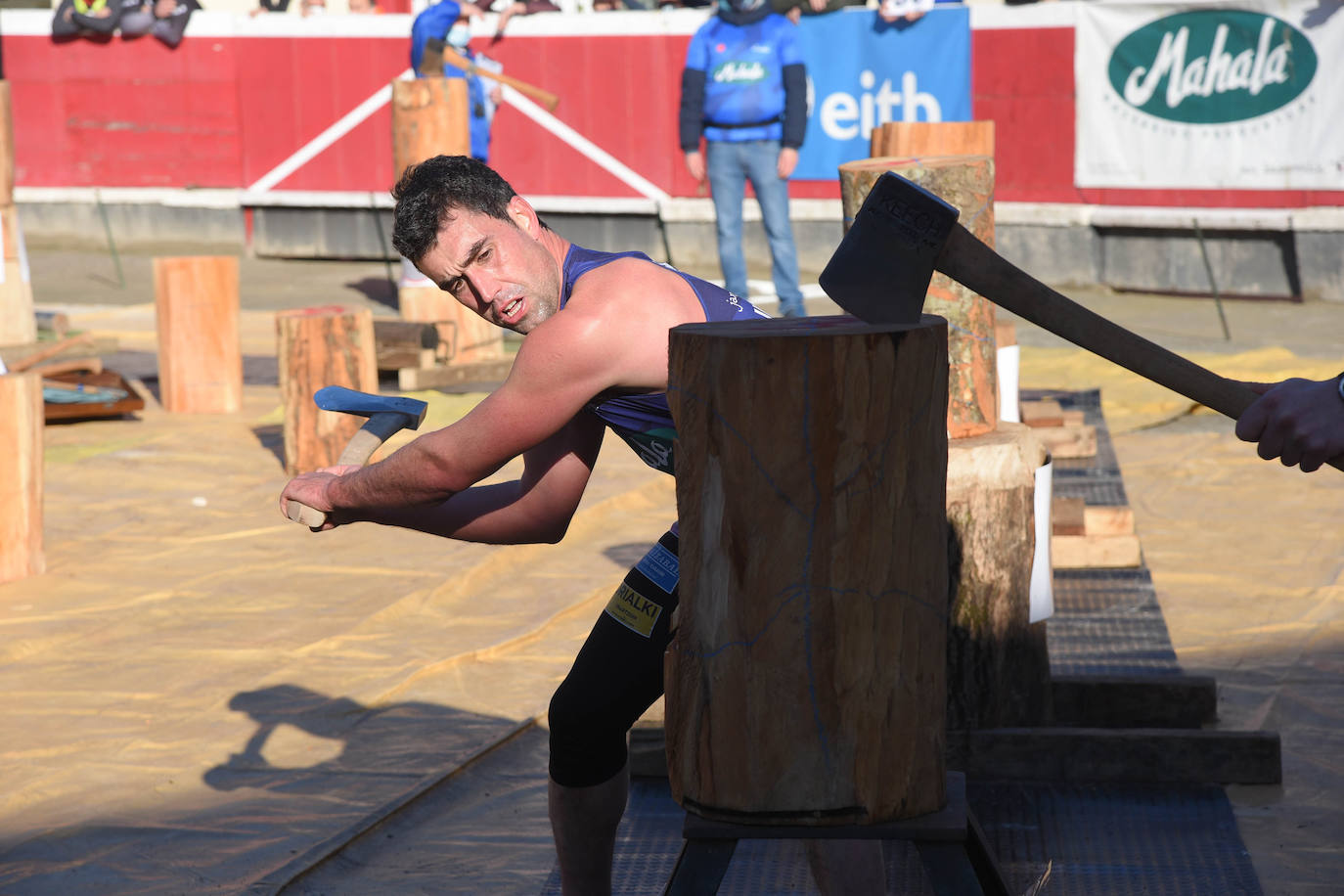 Fotos: Ugaitz Mugertza se hace con la txapela en la primera edición del Euskal Duatloia