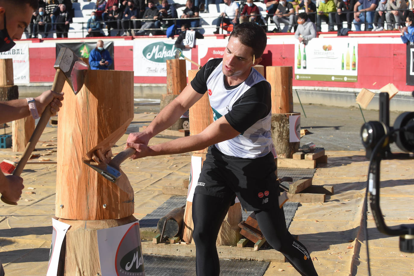 Fotos: Ugaitz Mugertza se hace con la txapela en la primera edición del Euskal Duatloia