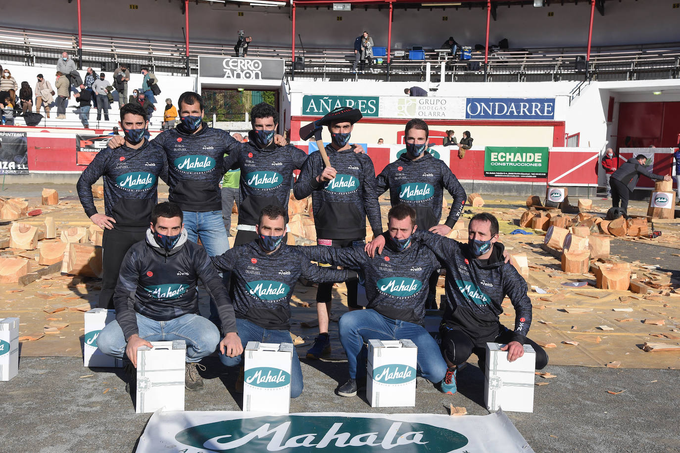 Fotos: Ugaitz Mugertza se hace con la txapela en la primera edición del Euskal Duatloia