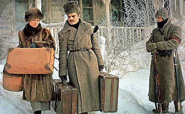 Imagen principal - Una escena del filme, la primera edición de la novela y su autor, Boris Pasternak