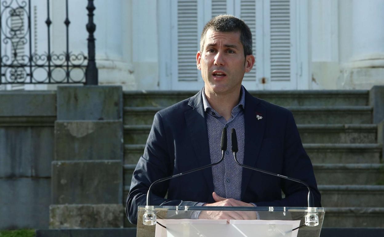 Arkaitz Rodríguez, el pasado octubre en la presentación de la Declaración de Aiete. 