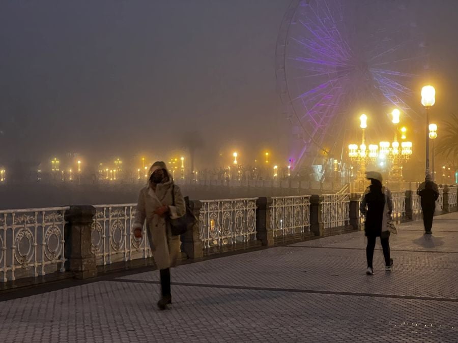Fotos: Amanecer bajo la niebla