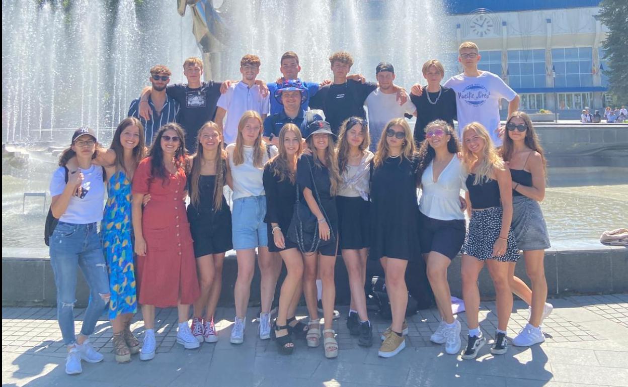 Un grupo de 'Somos Europa' en un proyecto en Rumanía