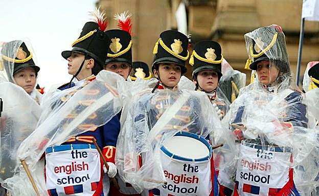 Ambiente invernal para la tamborrada infantil del jueves