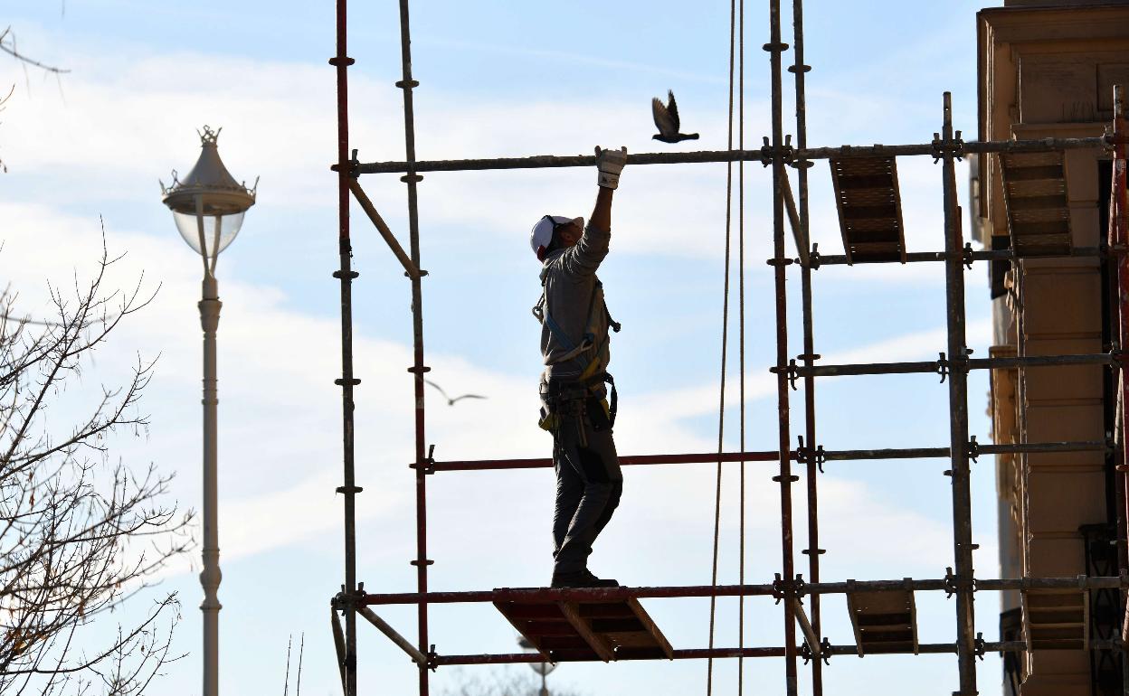 La construcción generó empleo en el cuarto trimestre del año pasado. 