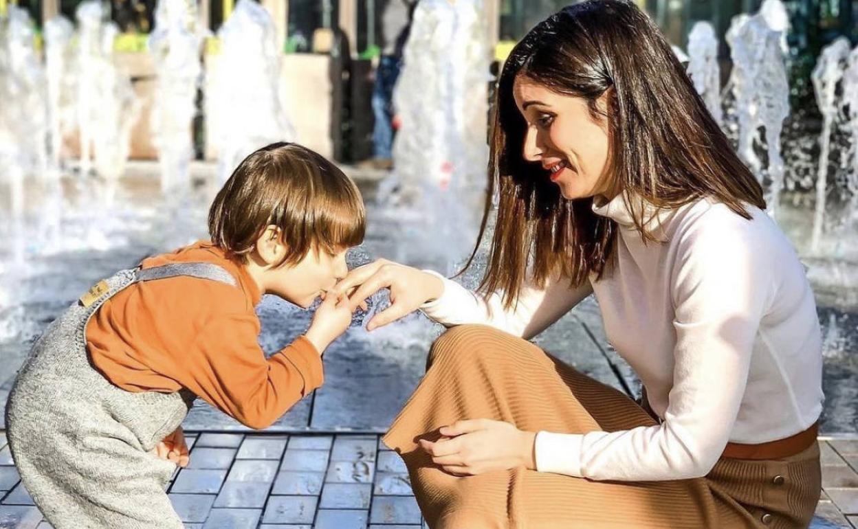 «Le he fallado como madre»: el cáncer cerebral de una conocida 'influencer'