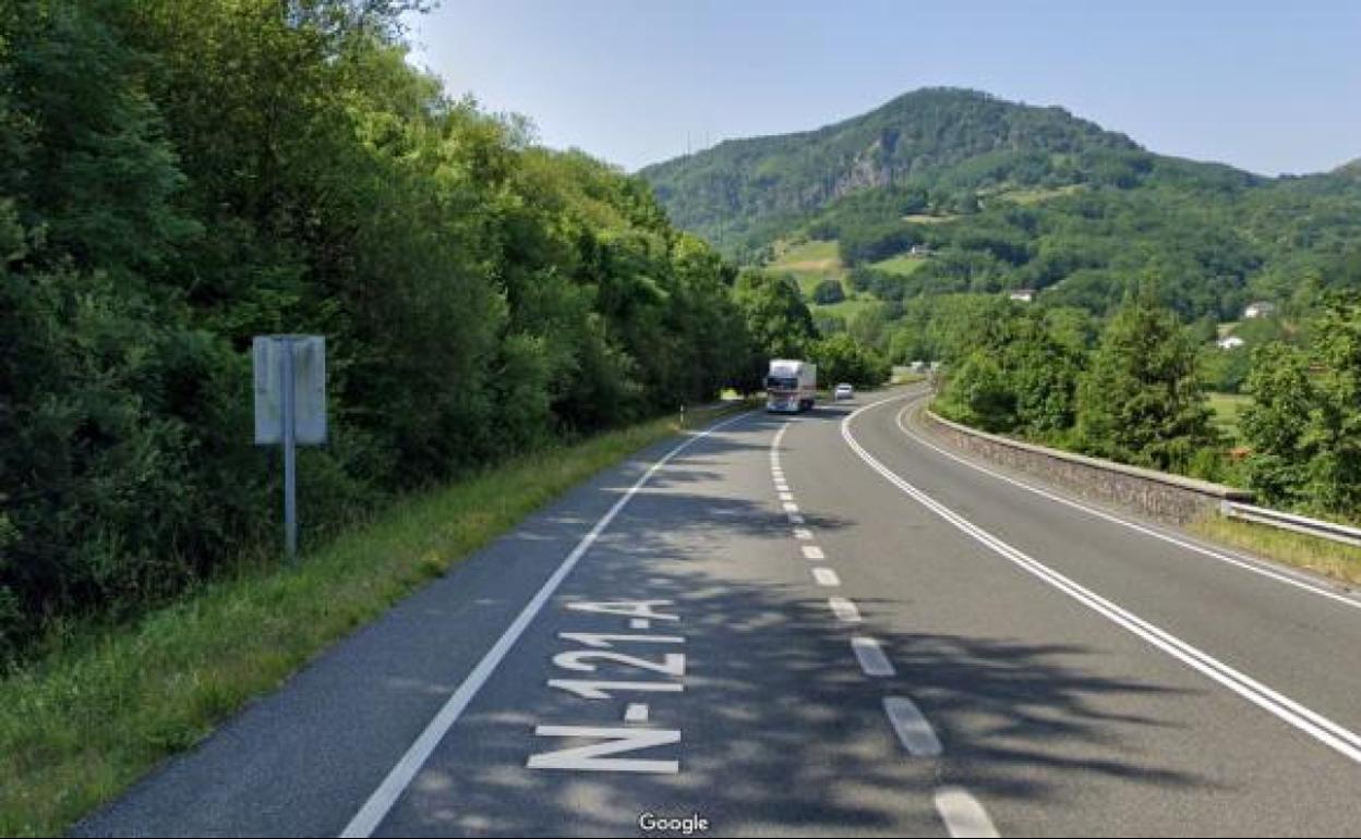 N-121-A a su paso por Sunbilla