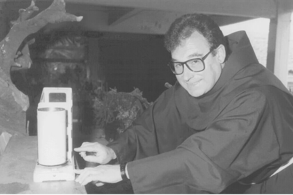 Fotos: Fallece el fraile franciscano Pello Zabala