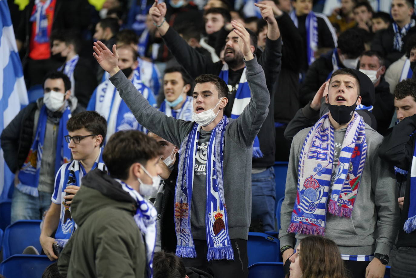 Fotos: ¿Has estado en Anoeta? Búscate en las gradas del Real Sociedad - Betis