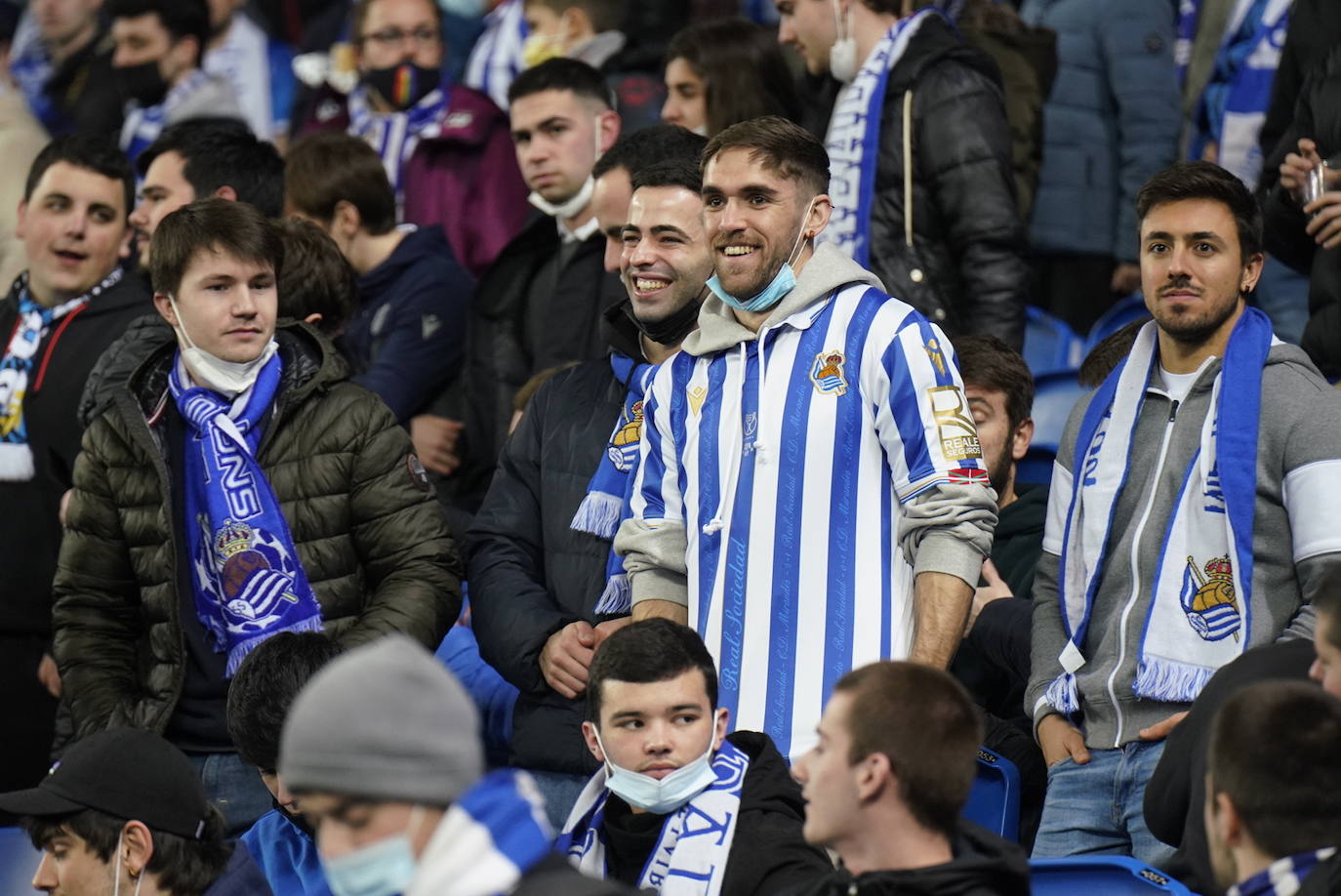 Fotos: ¿Has estado en Anoeta? Búscate en las gradas del Real Sociedad - Betis