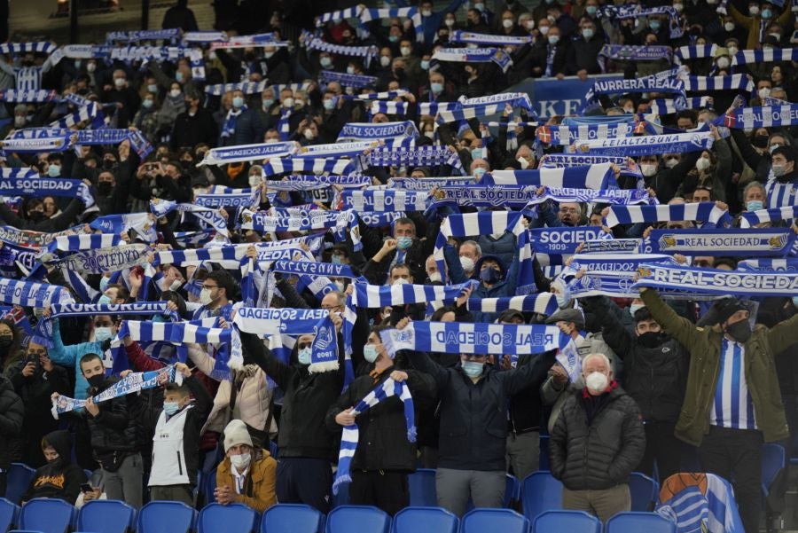 Fotos: ¿Has estado en Anoeta? Búscate en las gradas del Real Sociedad - Betis