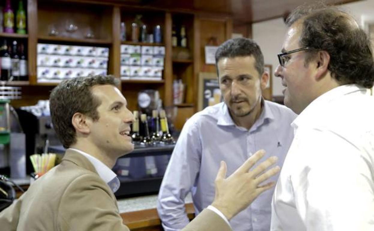 Pablo Casado, Víctor Píriz y Alberto Casero.