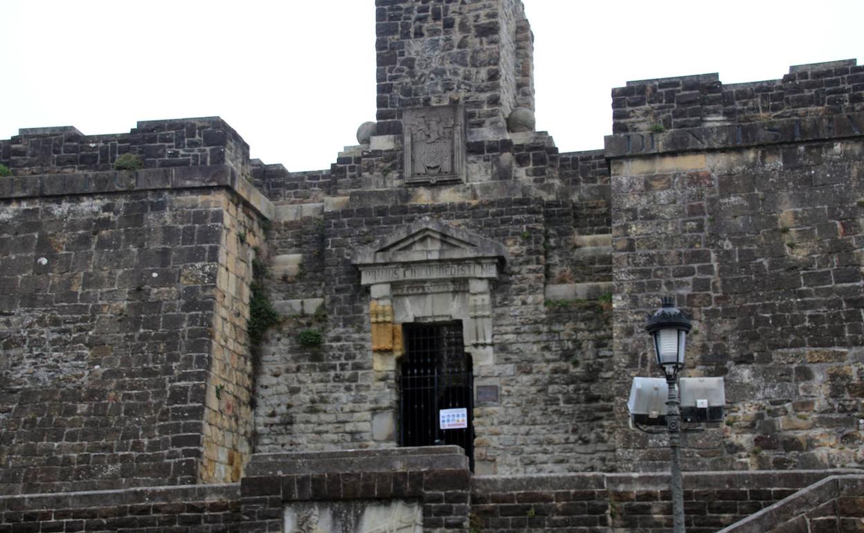 La Diputación se encarga de la restauración del monumento. 