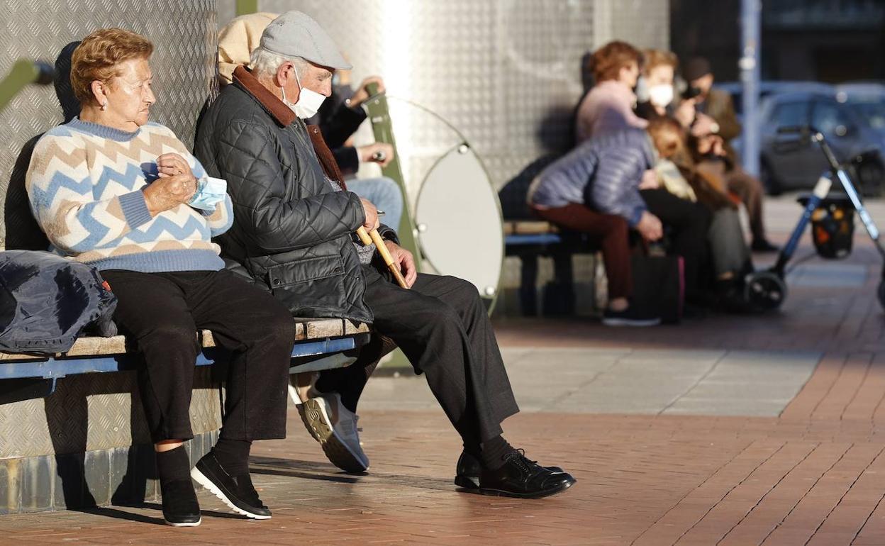Ambos ejecutivos aclaran que la transferencia será íntegra e indefinida. 