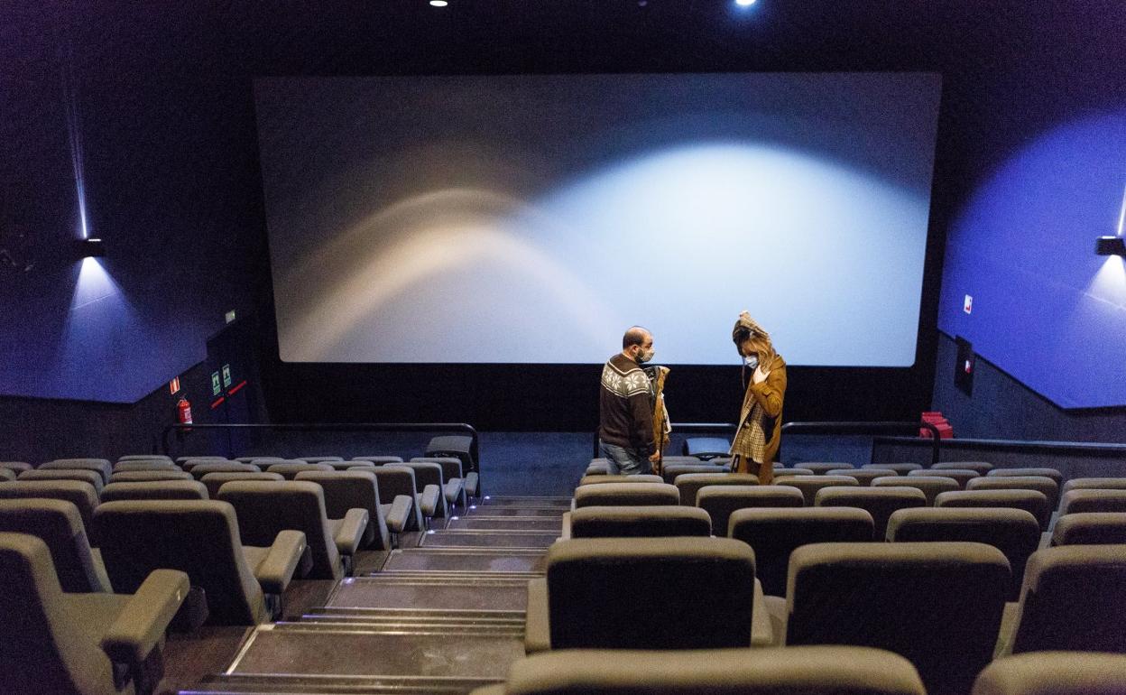 Interior de unos cines de Irun. Desde el lunes los aforos estarán disponibles al completo. 