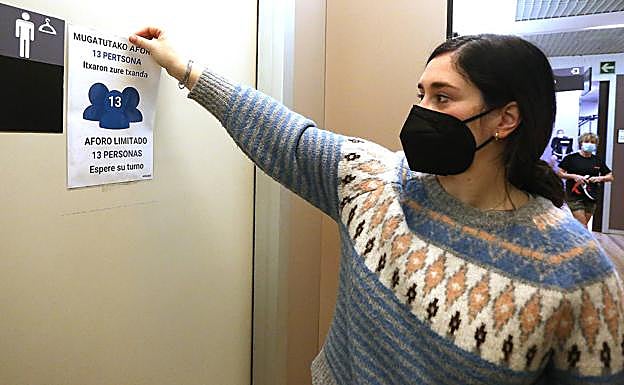 Imagen principal - Udane Mitxelena, Elena Ortiz y Maitane Mendieta