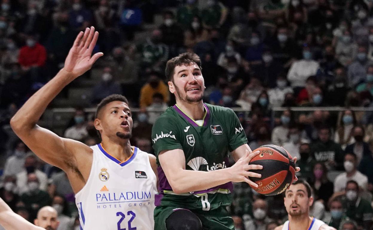 Darío Brizuela, en el partido del pasado fin de semana contra el Real Madrid. 