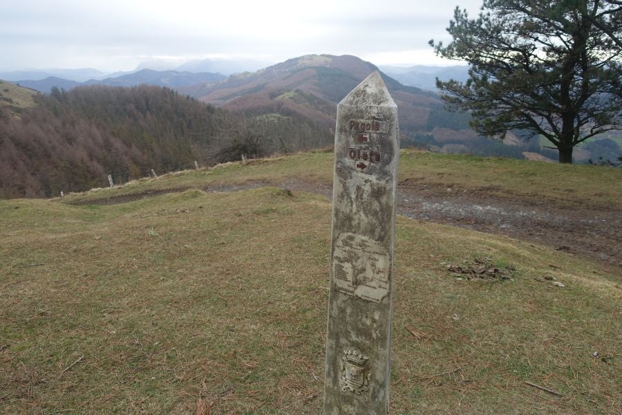 Bajo el manto blanco que ha cubierto esta semana el macizo de Aizkorri se encuentra, Zumarraga y los pueblos que se encuentran en el valle de Urola. 