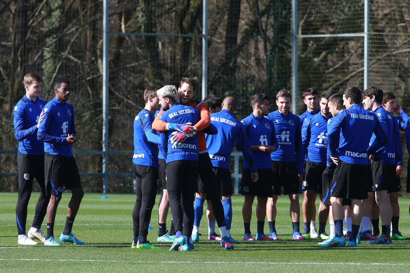 Fotos: Las imágenes del entrenamiento de la Real Sociedad en Zubieta