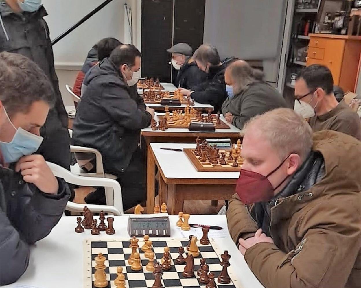 Los jugadores azkoitiarras, en el encuentro realizado en Zarautz. 