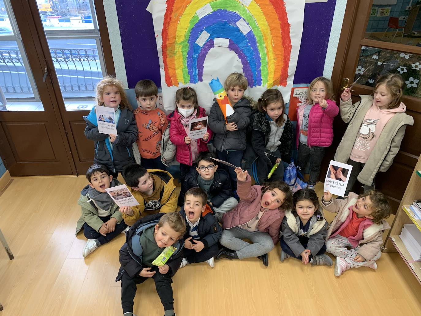 Los niños de la clase de 4 años.