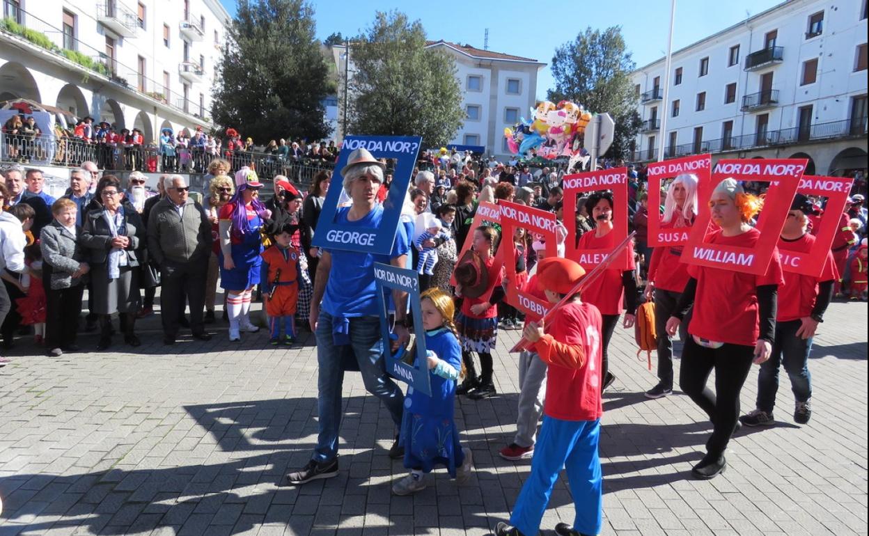 Disfraz toro mecánico  Disfraces carnaval, Disfraces, Carnaval