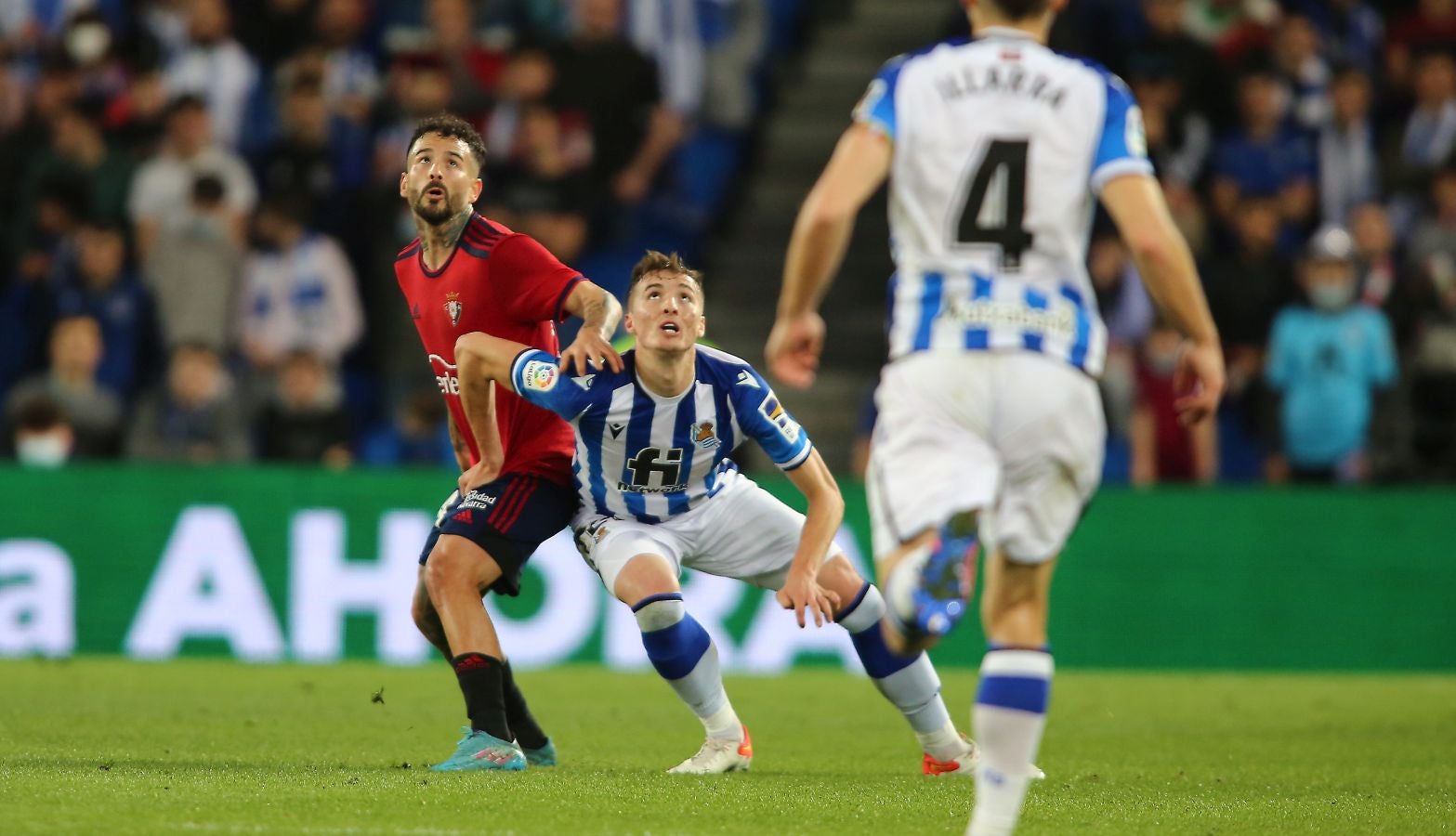 Una Real Sociedad con Pacheco, Djouahra, Martín y Sola se lleva una gran victoria gracias al gol de Aritz en un córner. 