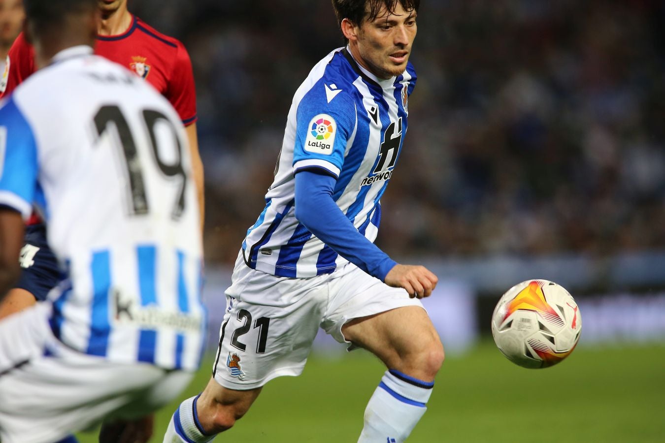 Una Real Sociedad con Pacheco, Djouahra, Martín y Sola se lleva una gran victoria gracias al gol de Aritz en un córner. 