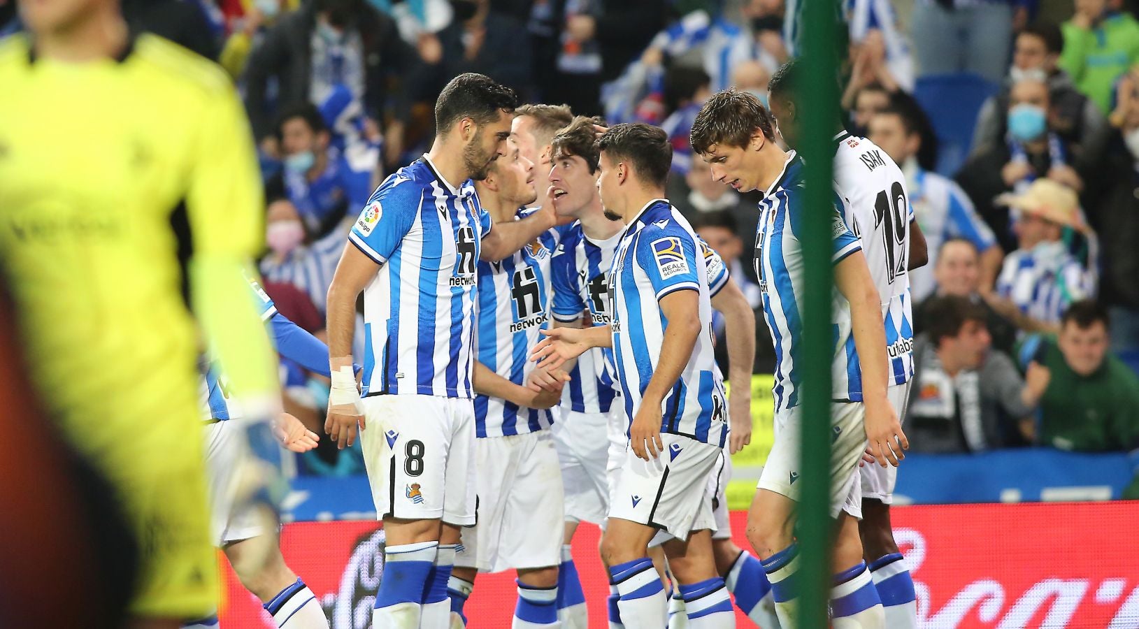 Una Real Sociedad con Pacheco, Djouahra, Martín y Sola se lleva una gran victoria gracias al gol de Aritz en un córner. 