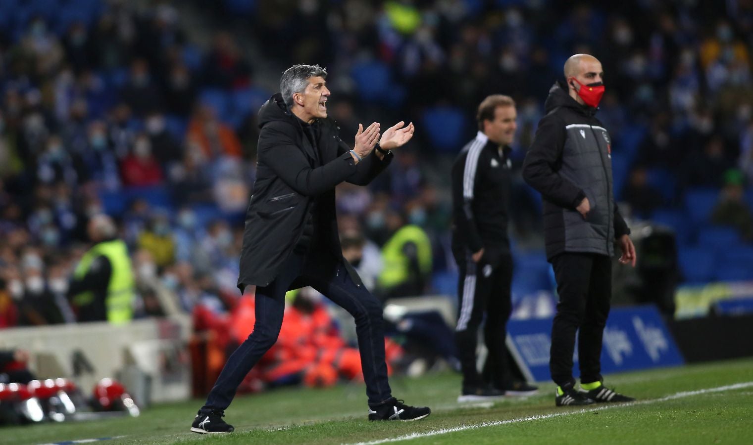 Una Real Sociedad con Pacheco, Djouahra, Martín y Sola se lleva una gran victoria gracias al gol de Aritz en un córner. 